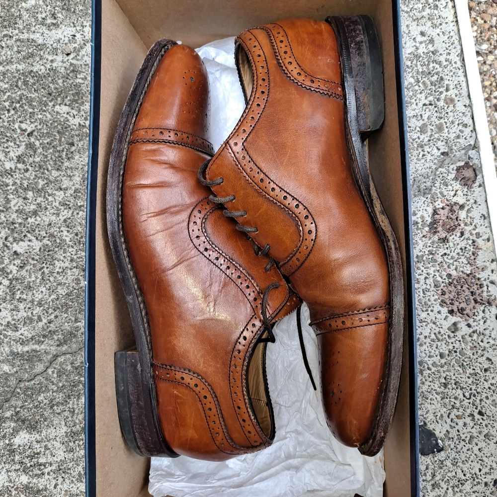 Charles Tyrwhitt Shoes, size 9. Brown in color.